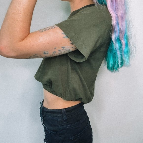 WILFRED Cropped Green Shirt - Picture 4 of 5